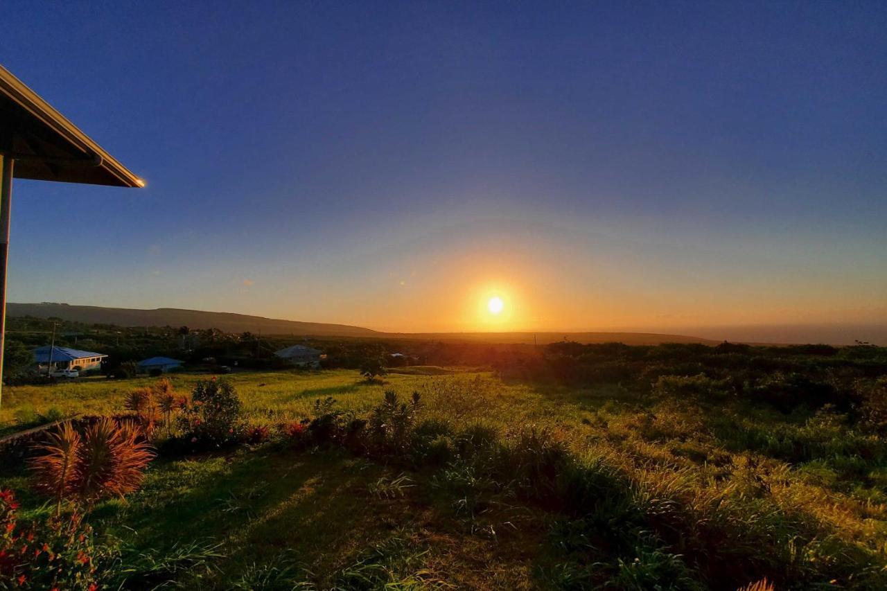 The Aloha Green House Retreat With Ocean Views! Naalehu Exterior photo