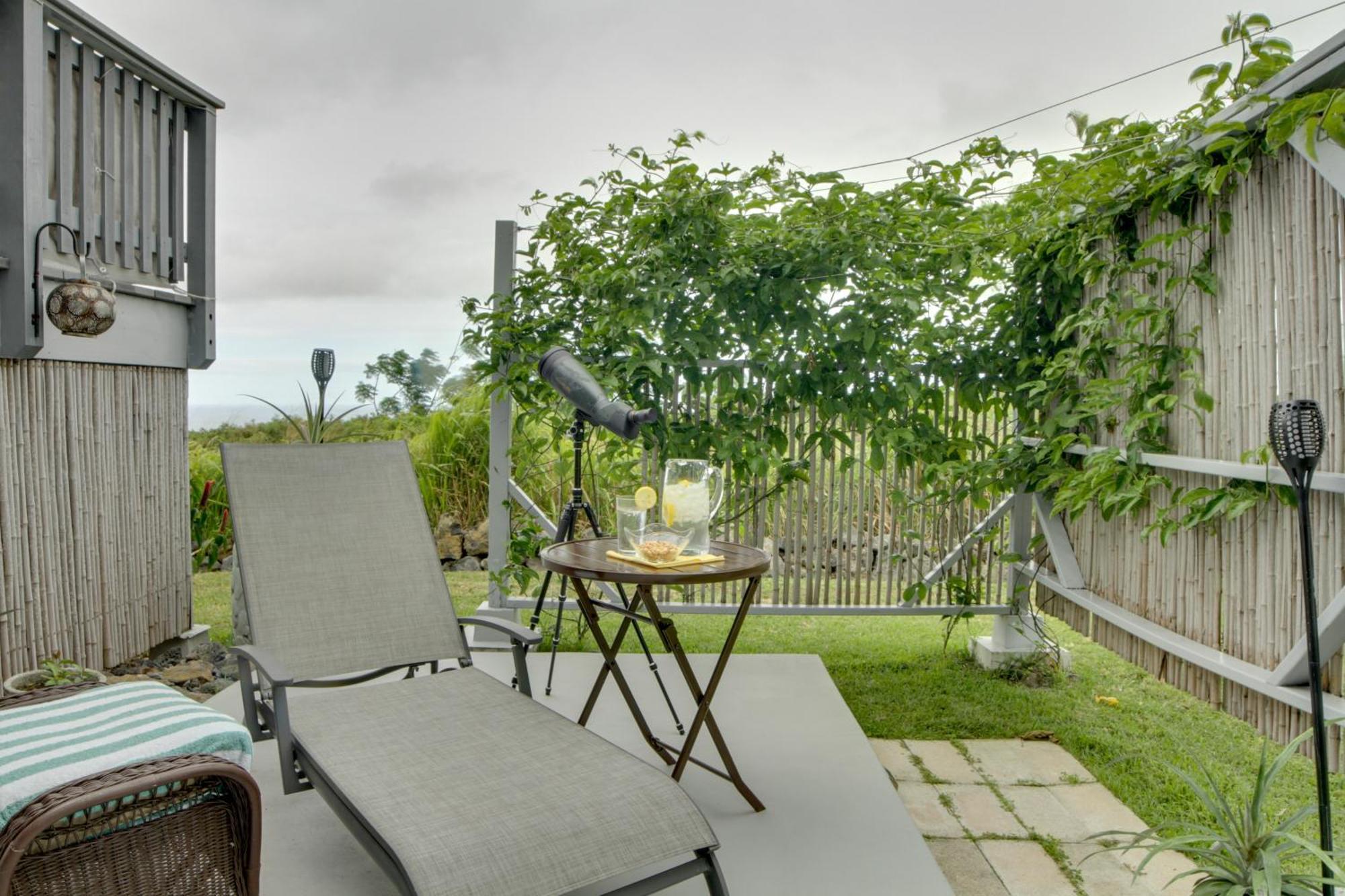 The Aloha Green House Retreat With Ocean Views! Naalehu Exterior photo