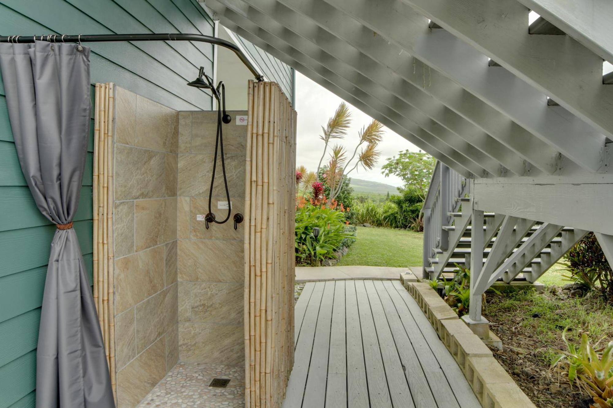The Aloha Green House Retreat With Ocean Views! Naalehu Exterior photo