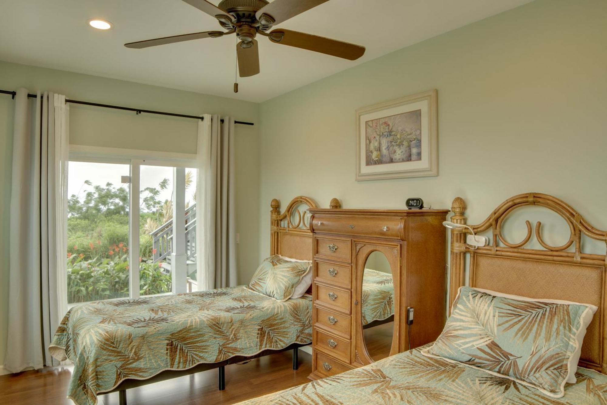 The Aloha Green House Retreat With Ocean Views! Naalehu Exterior photo